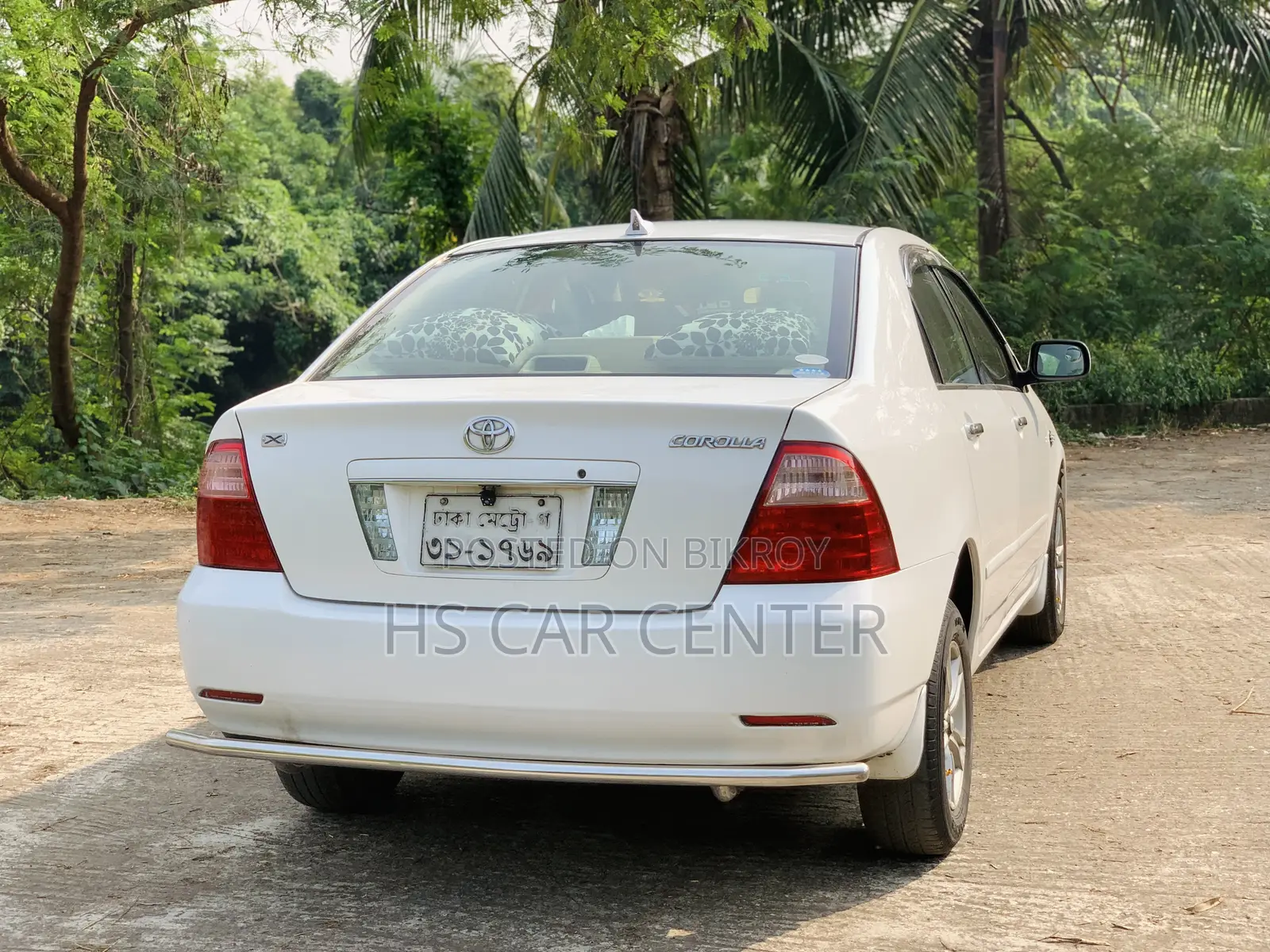 টয়োটা করোলা এস ২০০৫ সাদা