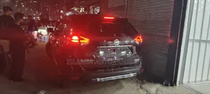 নিসান এক্স-ট্রেইল ২০১৮ ব্ল্যাক