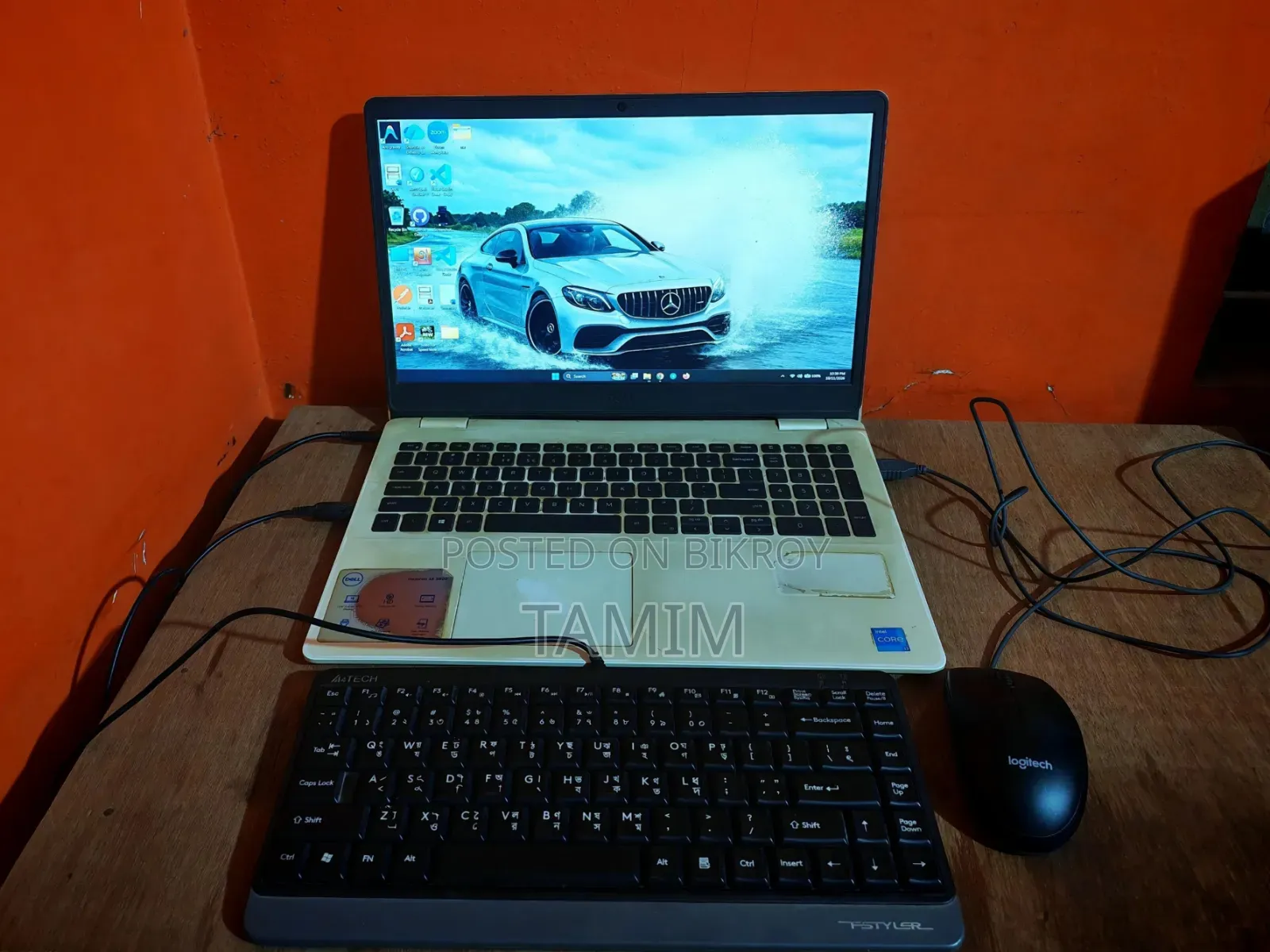 Laptop Dell Inspiron 15 12GB Intel Core i3 HDD+SSD 1T