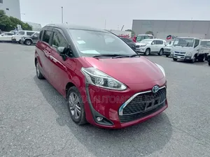 Toyota Sienta 2021