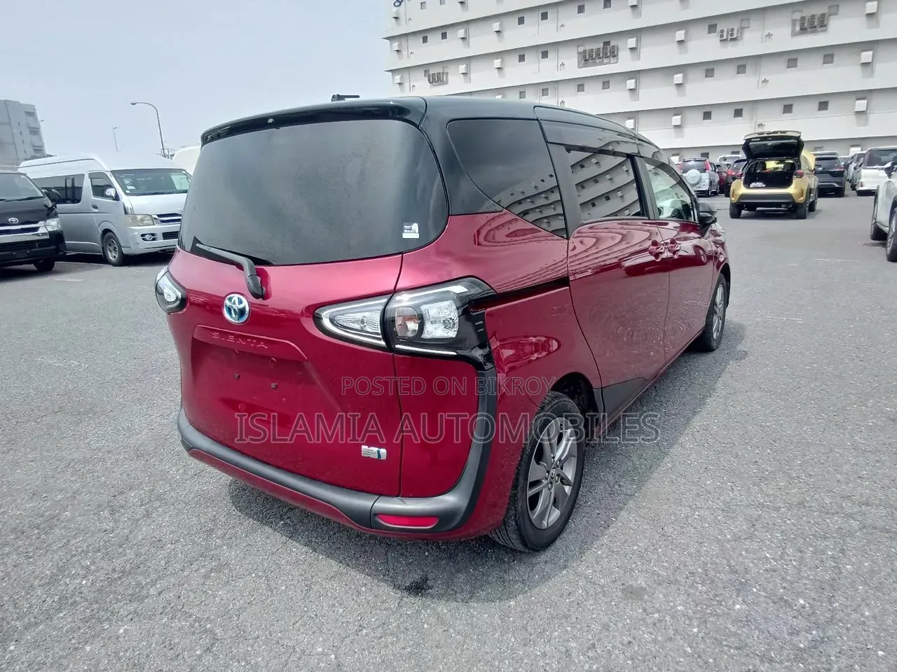 Toyota Sienta 2021