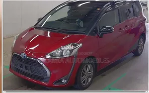 Toyota Sienta 2021
