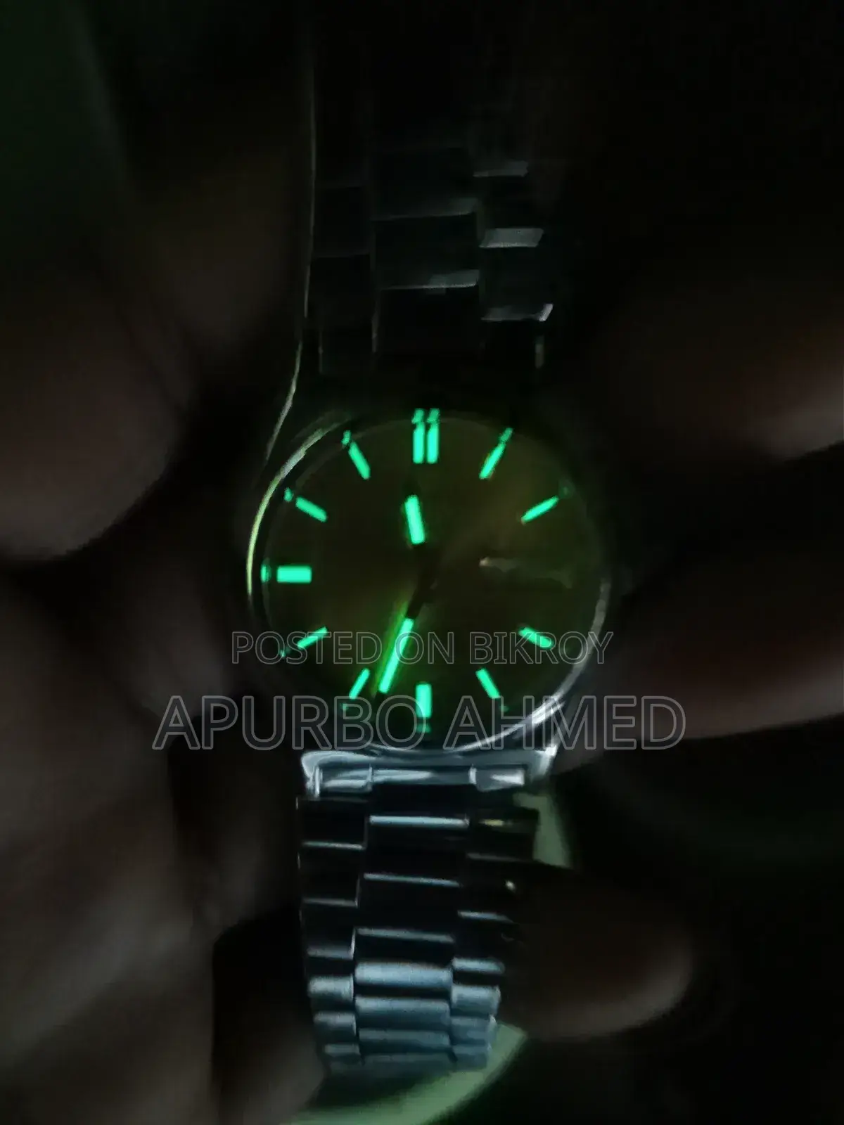 Vintage Automatic Seiko 5 Watch Works Without Battery