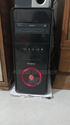 Desktop Computer 12GB Intel Pentium Hard Disk Drive + Solid State Drive 500GB