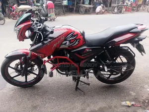 TVS Apache RTR 160 2V 2016 Red
