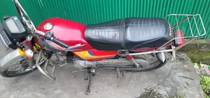 হোন্ডা ২০১০ লাল