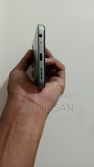 Tecno Spark 40 128 GB Gray
