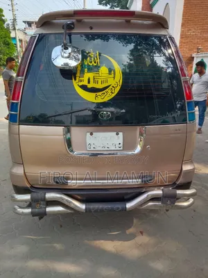 টয়োটা নোয়া ২০০১ হোয়াইট