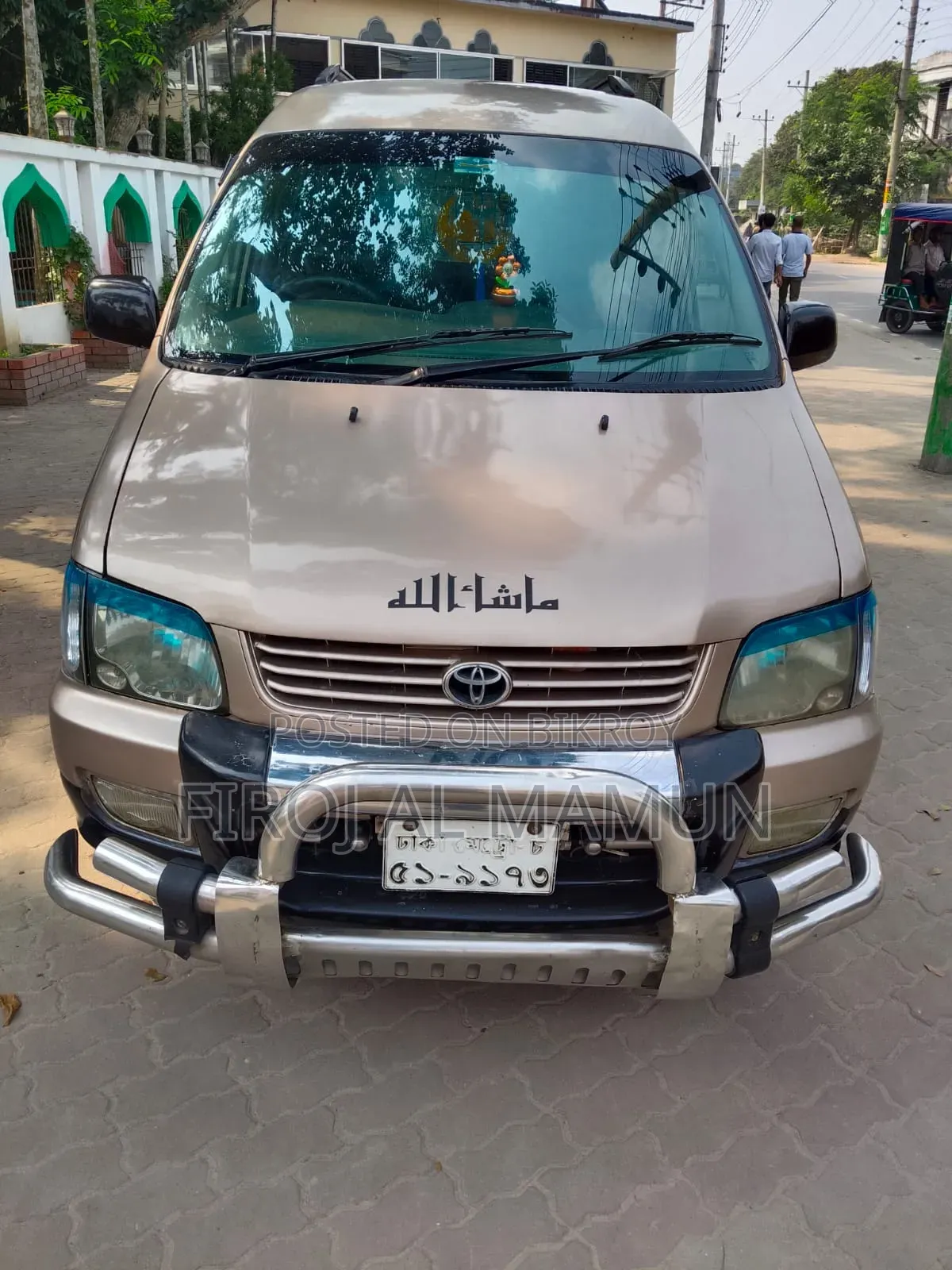 টয়োটা নোয়া ২০০১ হোয়াইট