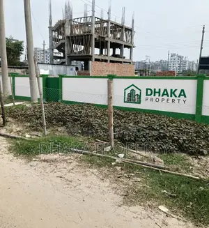 সেক্টর-১৭/ডিতে ৬০ ফিট রাস্তা জোড়া ৬ কাঠা পার্ক ভিউ