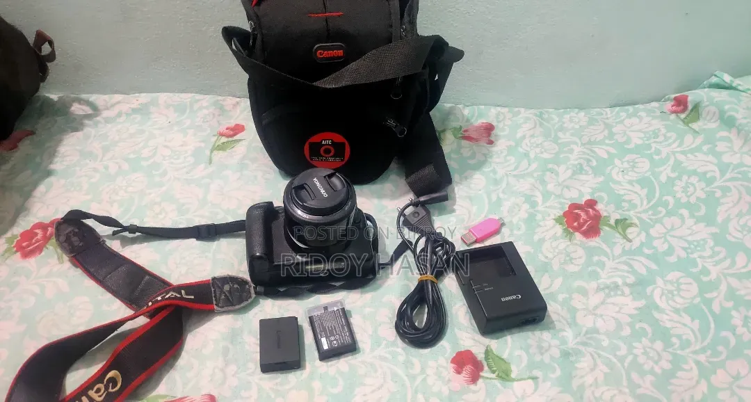 Canon 1300D With Prime Lens 50mm