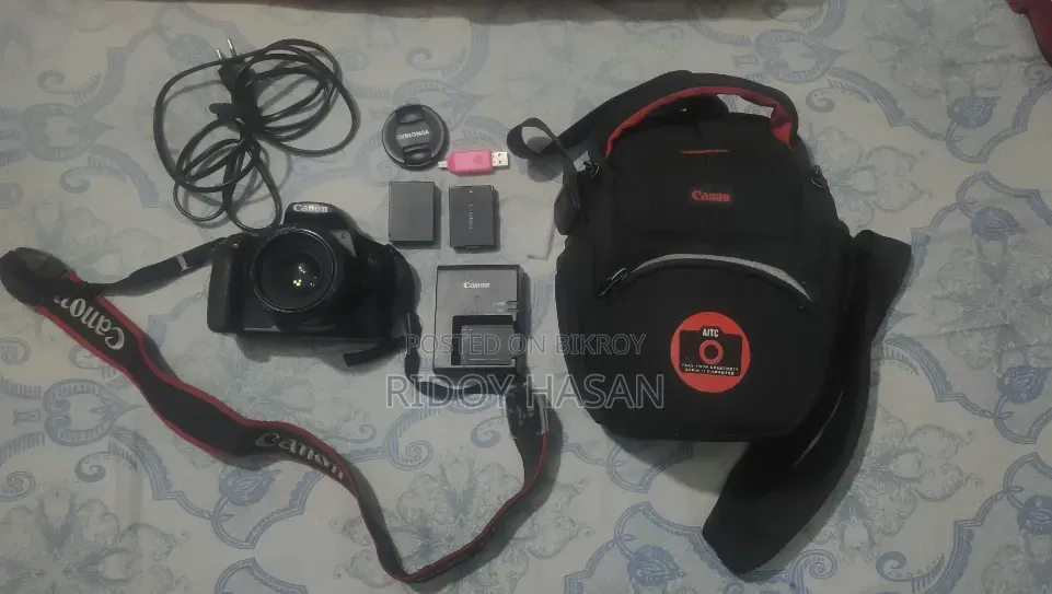 Canon 1300D With Prime Lens 50mm