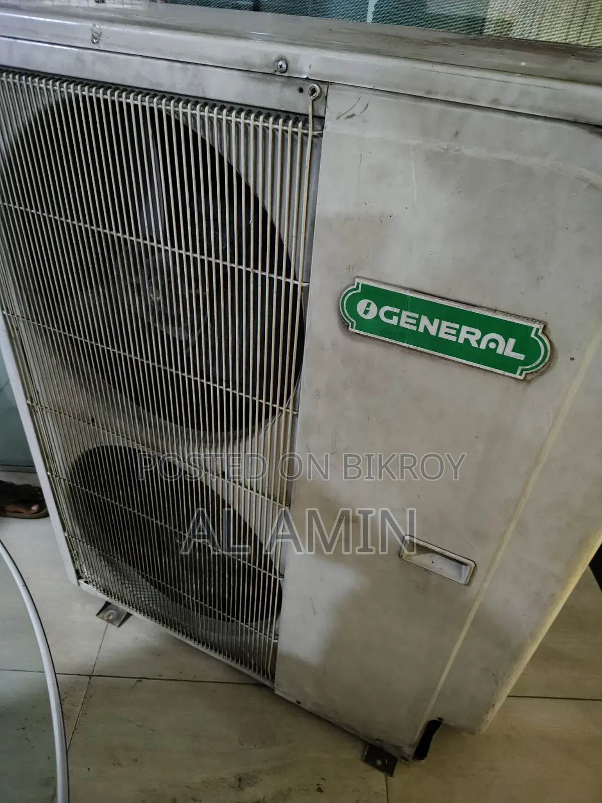৪ টনের এসি ১.৫ টনের দুইটা এসি