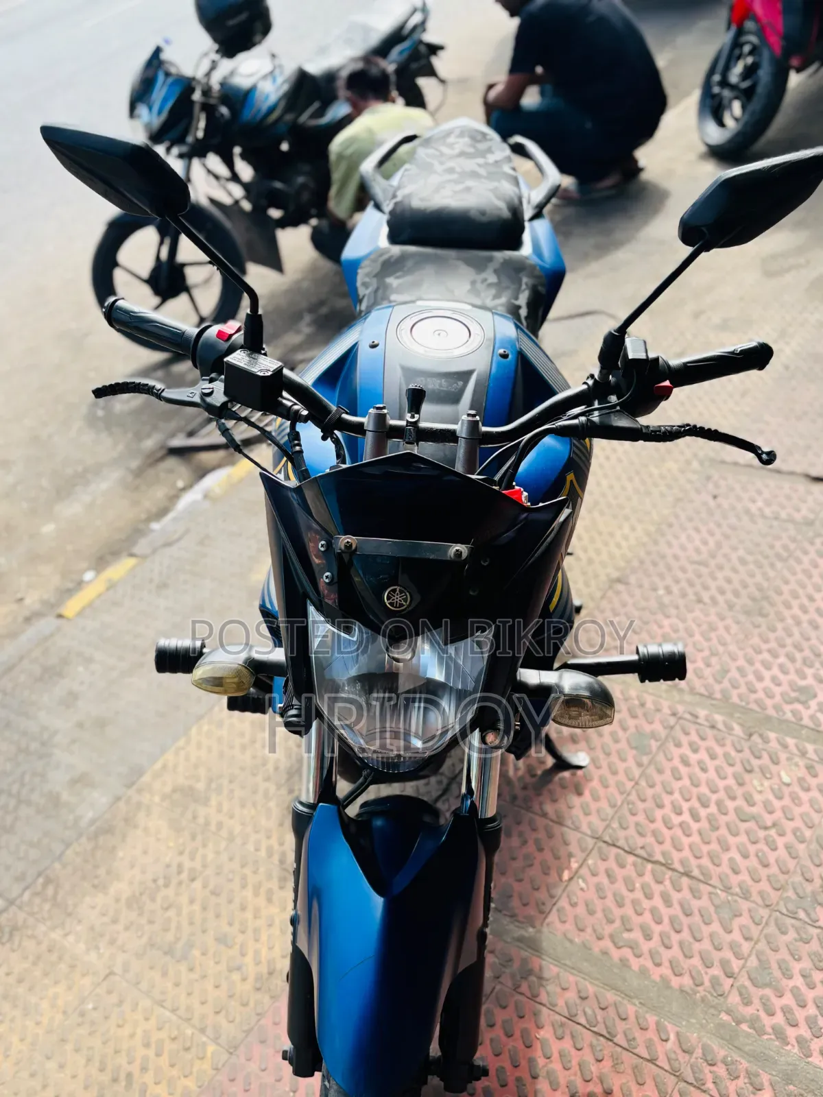 ইয়ামাহা এফজেডএস ভি২ ২০২৩ নীল