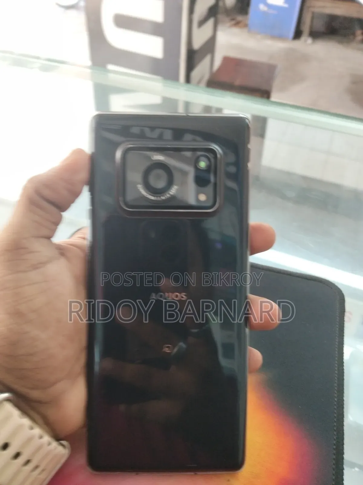 শার্প অ্যাকোস আর৬ ১২৮ জিবি কালো
