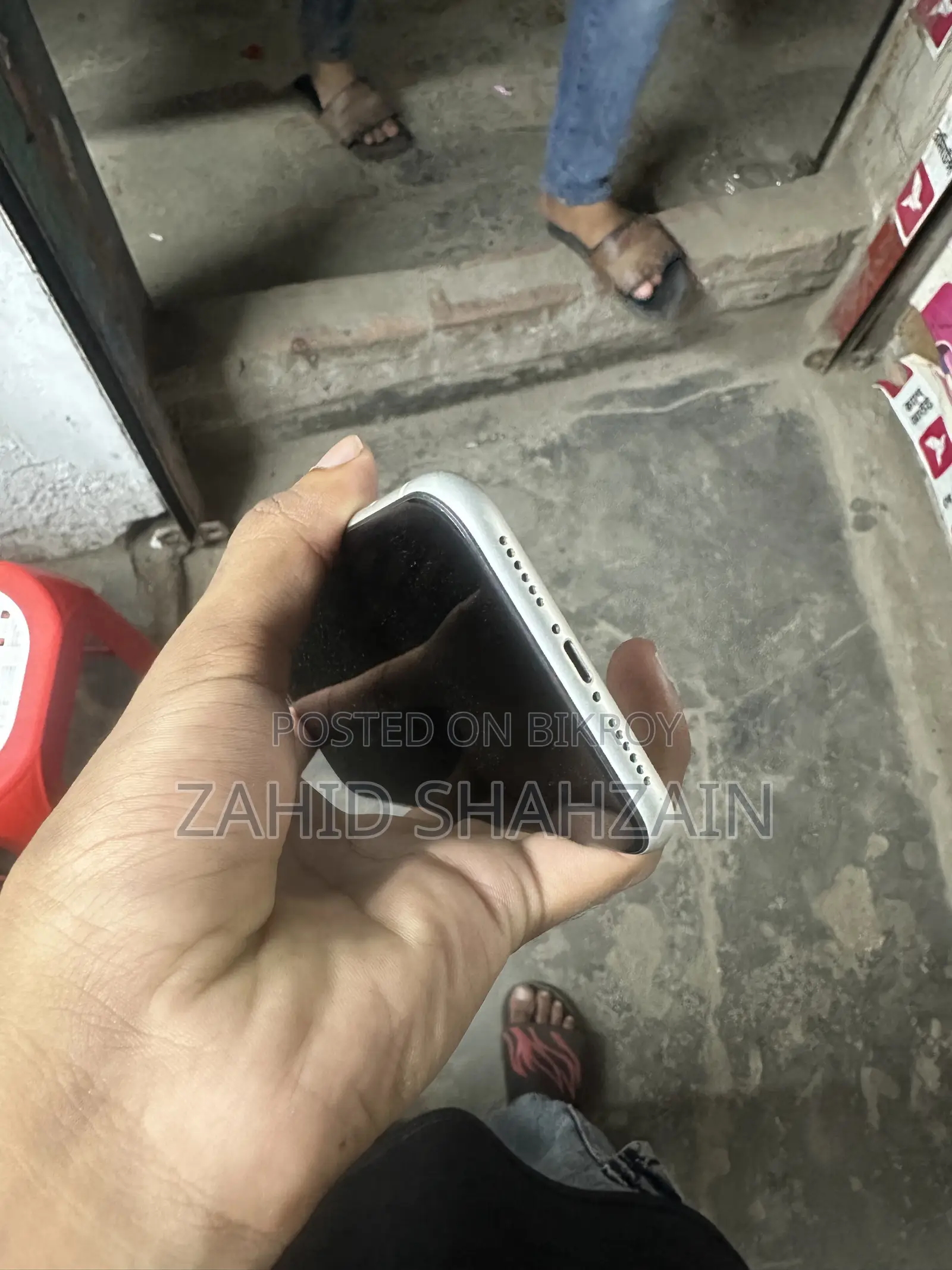 অ্যাপল আইফোন ১১ ১২৮ জিবি হোয়াইট