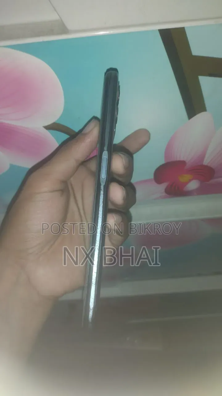 রিয়েলমি নারজো ৫০ ৫জি ১২৮ জিবি কালো