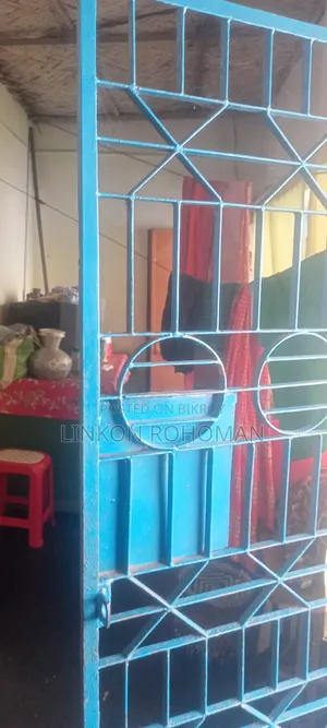 Furnished 2bdrm House in স্টেডিয়াম পাড়া, Kushtia Sadar for sale