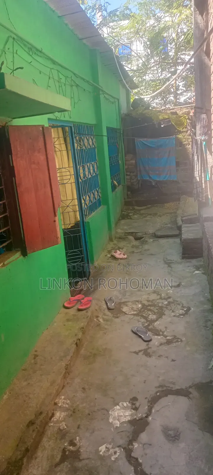 Furnished 2bdrm House in স্টেডিয়াম পাড়া, Kushtia Sadar for sale