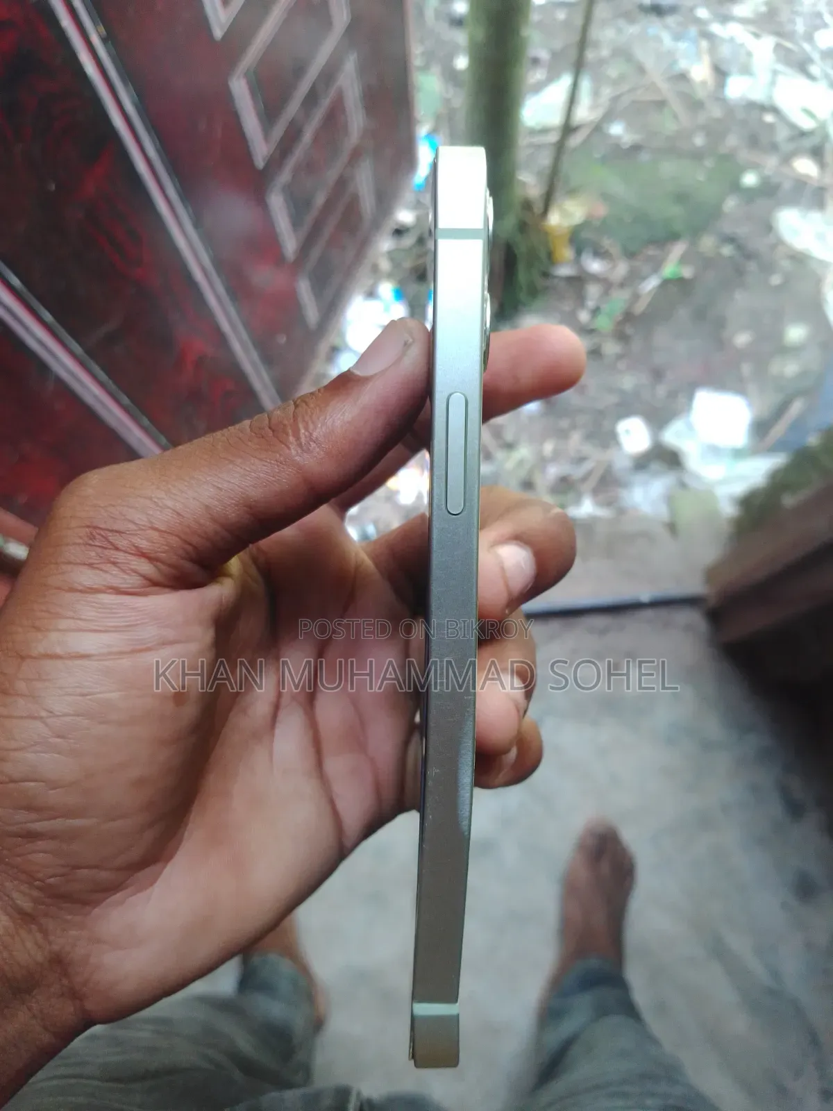 অ্যাপল আইফোন ১২ ৬৪ জিবি হোয়াইট