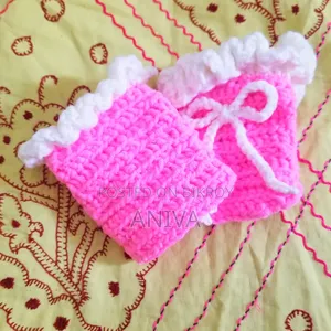 Crochet Hand Gloves