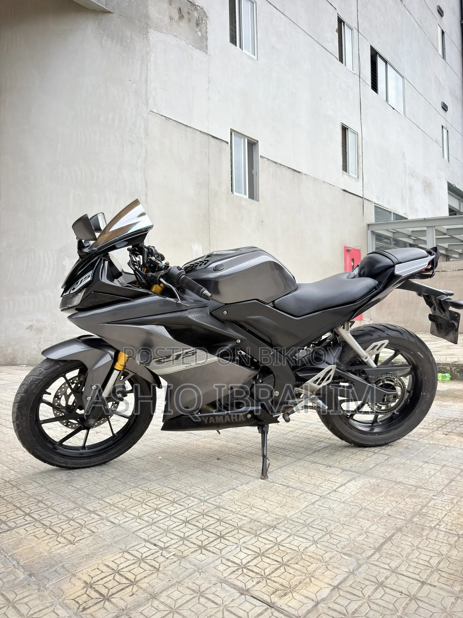 2020 Gray Yamaha R15 V3