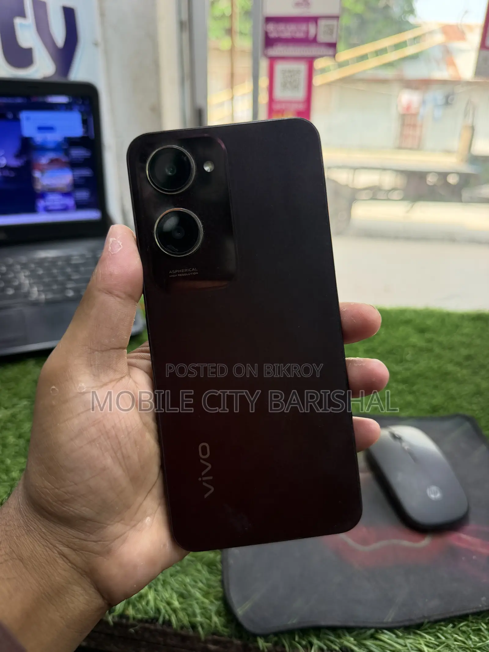 Vivo Y18 128 GB Red
