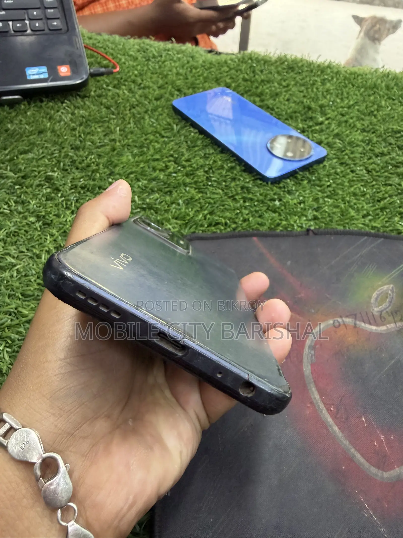 Vivo Y77 256 জিবি কালো