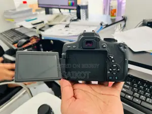 DSLR Camera