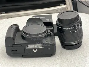 DSLR Camera