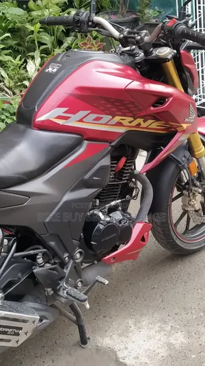 Honda Hornet 2.0 2024 Red
