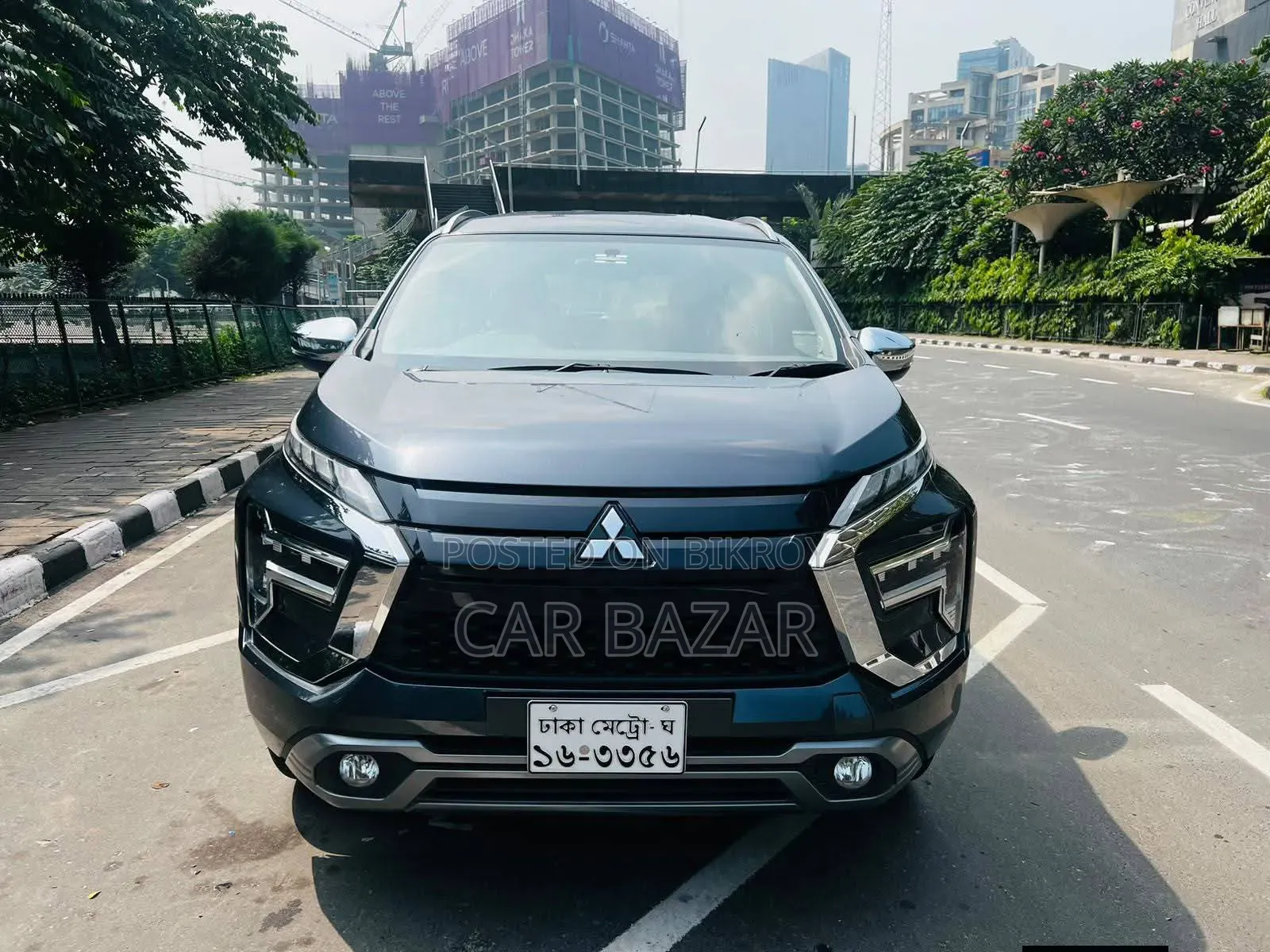 Mitsubishi Xpander E 2025 Gray
