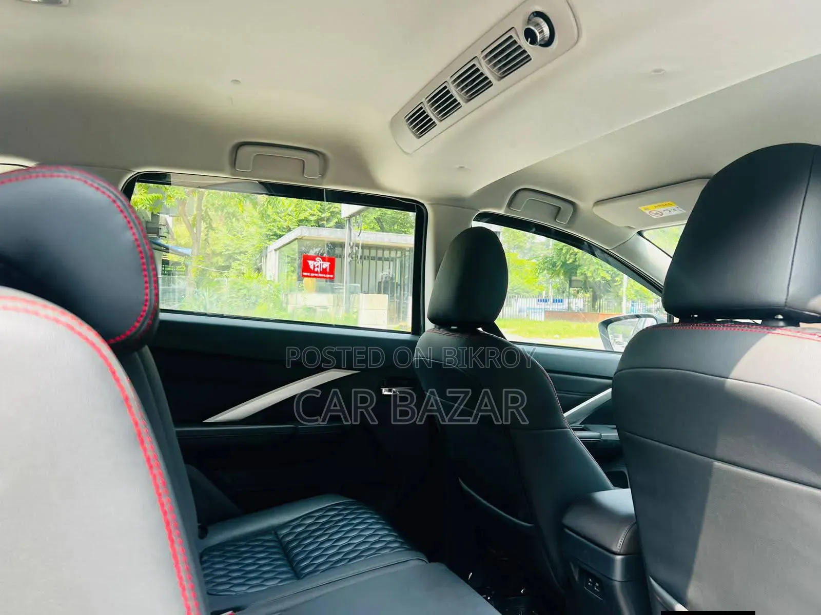 Mitsubishi Xpander E 2025 Gray