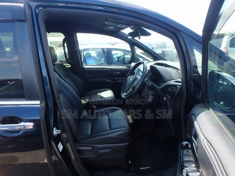 Toyota Esquire 2.0 FWD (8 seater) 2021 Blue