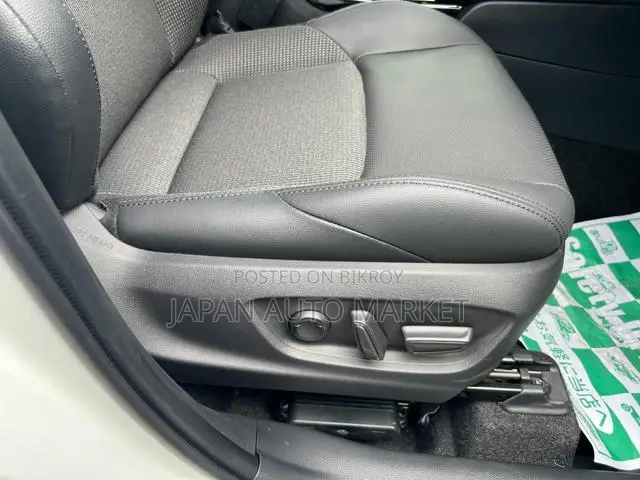 Toyota Corolla Cross 2025 Pearl