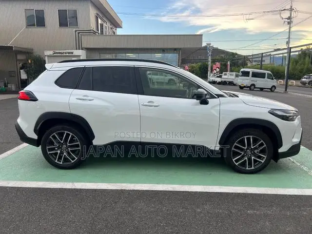 Toyota Corolla Cross 2025 Pearl