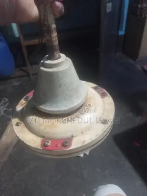 এই ফ্যান দুটি বিক্রি করব।