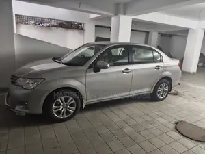 Toyota Corolla Axio 2015 Silver