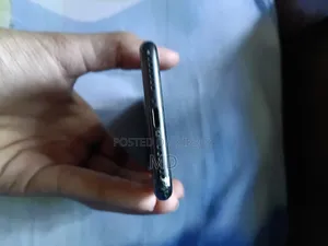 অ্যাপল আইফোন ৭ ৩২ জিবি ব্ল্যাক