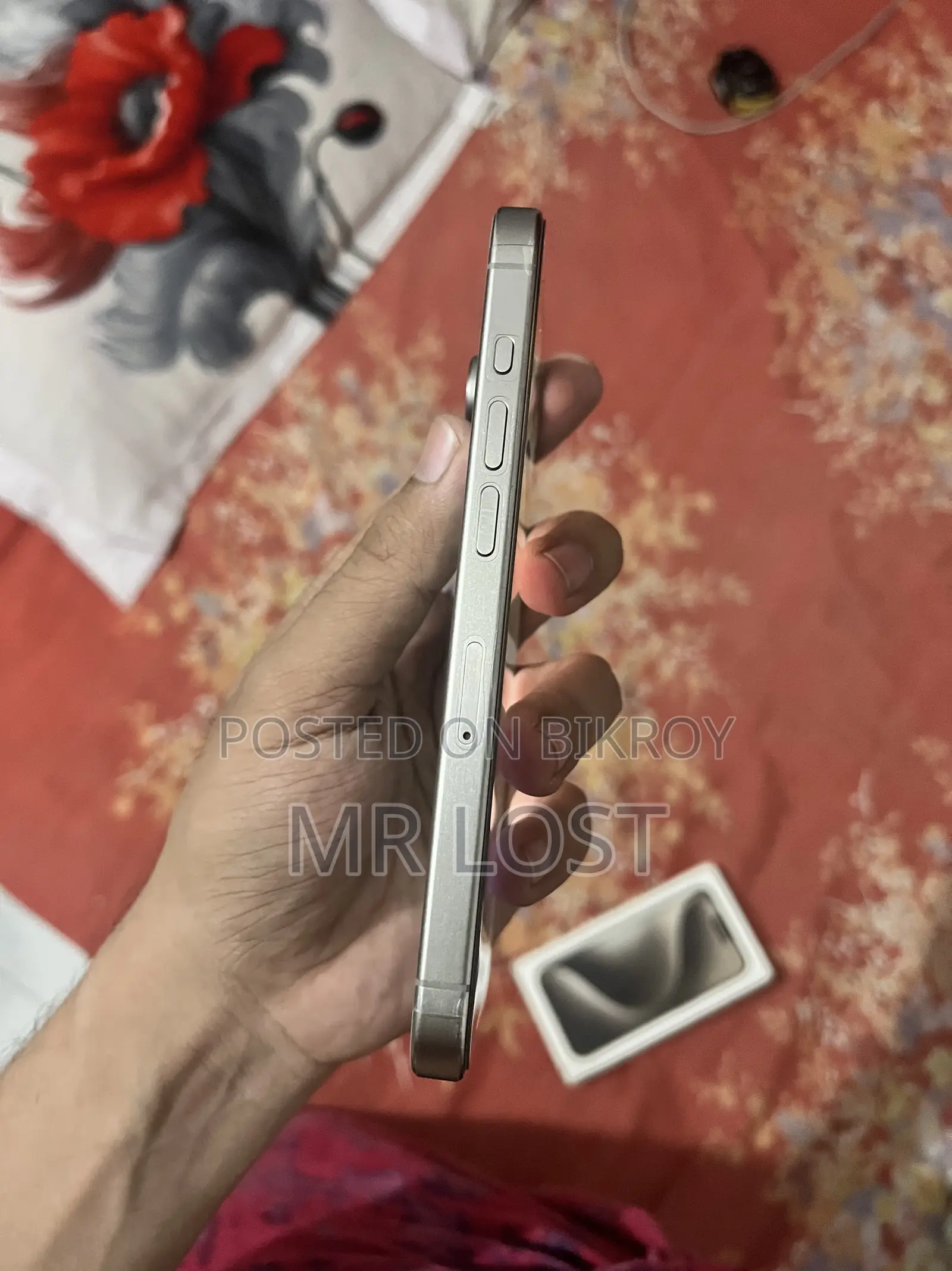অ্যাপল আইফোন ১৫ প্রো ২৫৬ জিবি