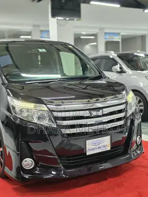 Toyota Noah 2014 Purple