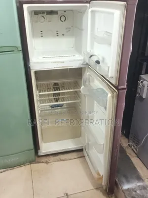 ১২ সিএফটি রানিং এলজি ফ্রিজ বিক্রি করা হবে।