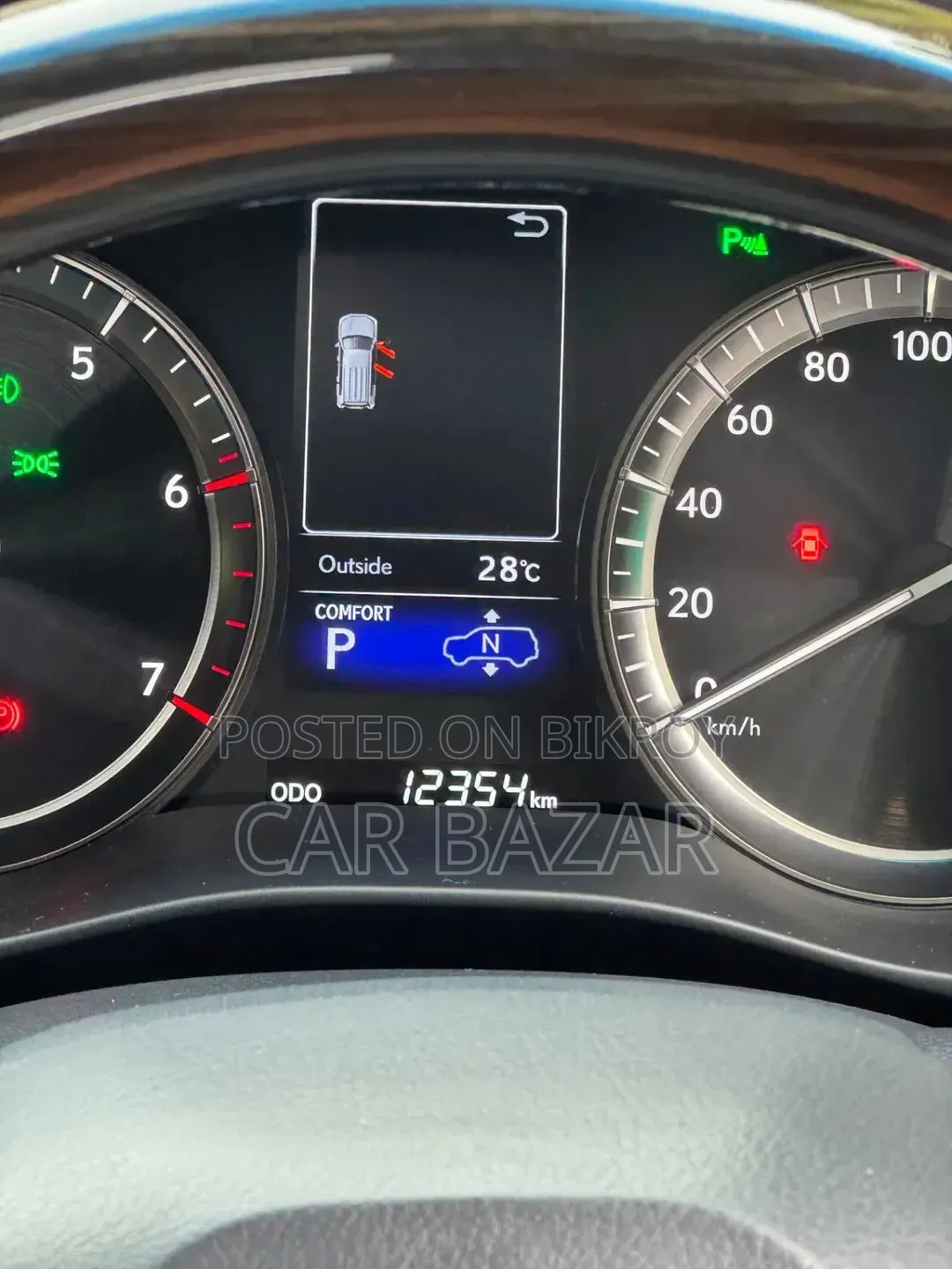 Lexus LX 570 AWD 2019 White