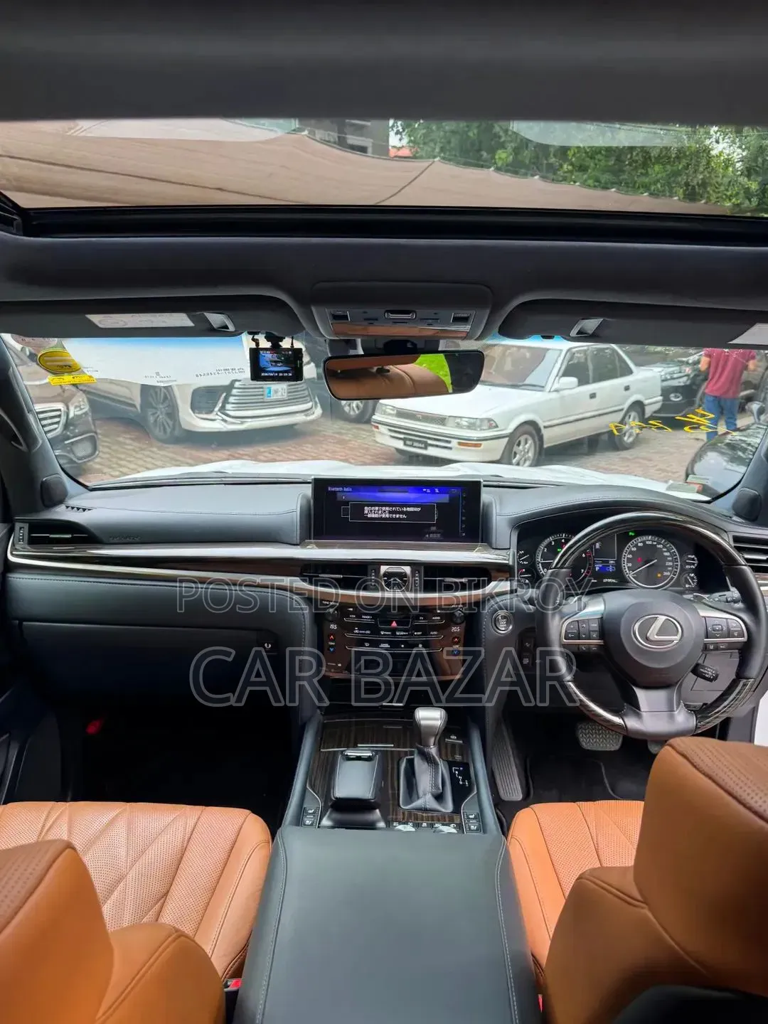 Lexus LX 570 AWD 2019 White