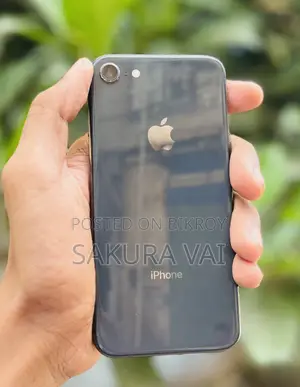 অ্যাপল আইফোন ৮ ৬৪ জিবি ব্ল্যাক