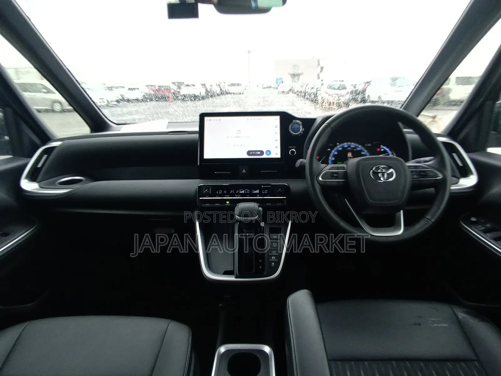 Toyota Noah 2022 Black
