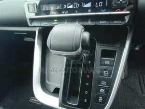 Toyota Noah 2022 Black