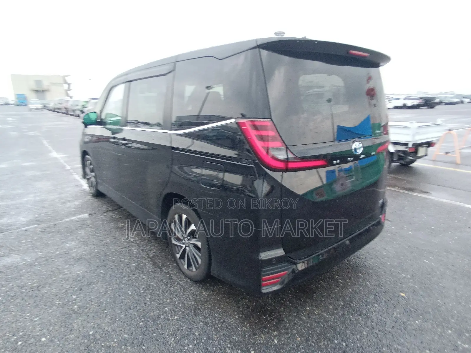 Toyota Noah 2022 Black