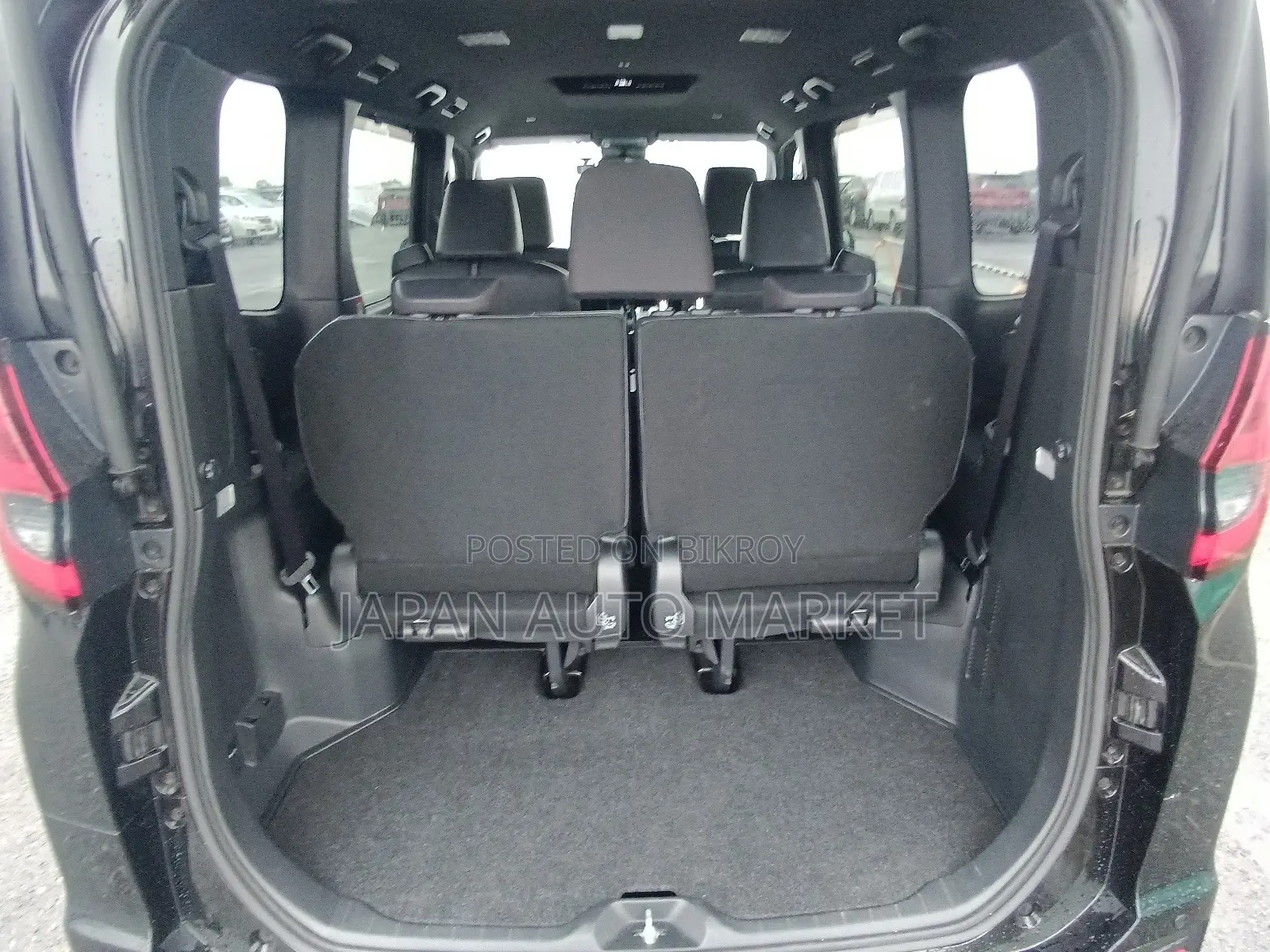 Toyota Noah 2022 Black