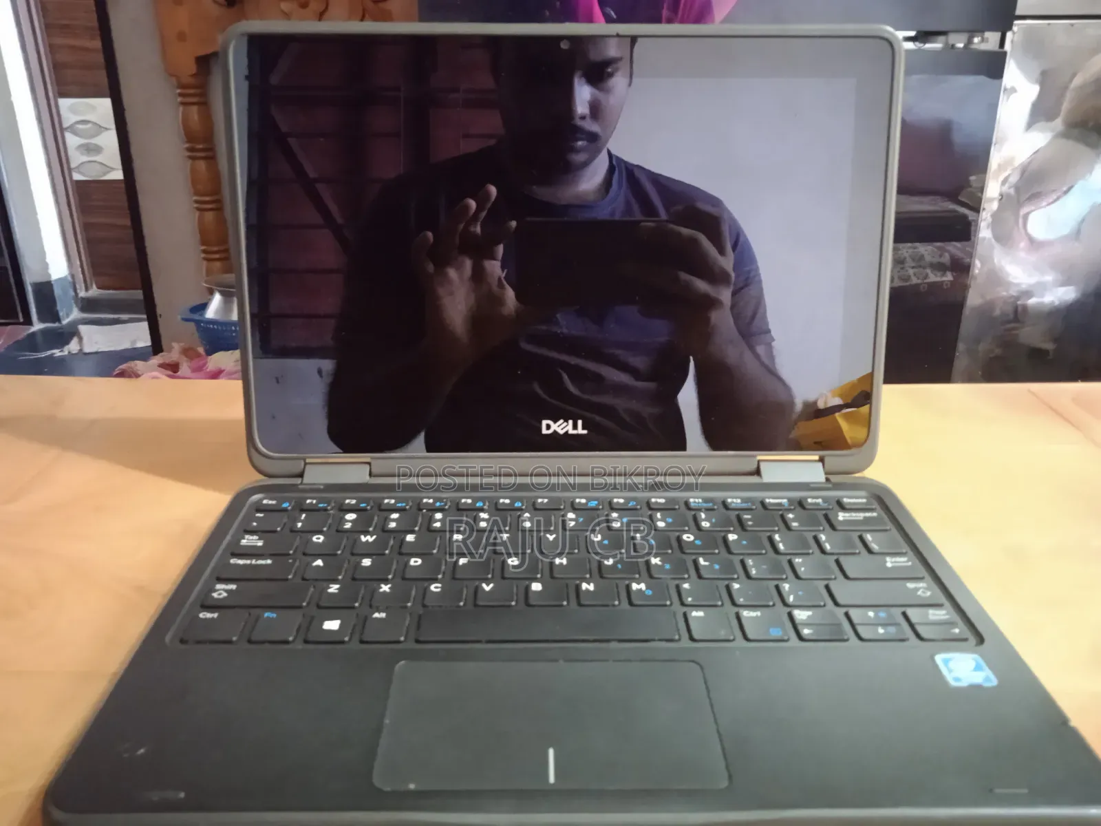 Laptop Dell Latitude 3190 2-in-1 8GB Intel Pentium eMMC 128GB